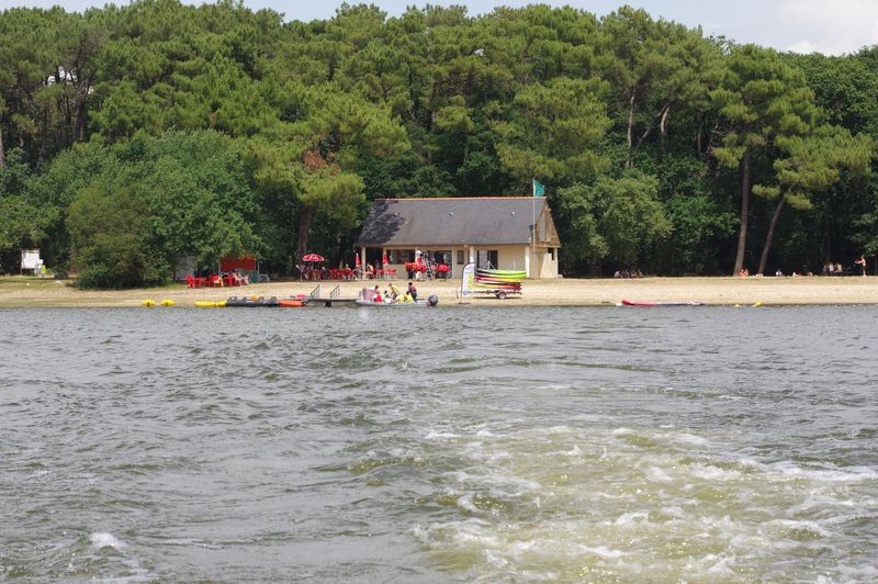 la plage vue du lac.JPG